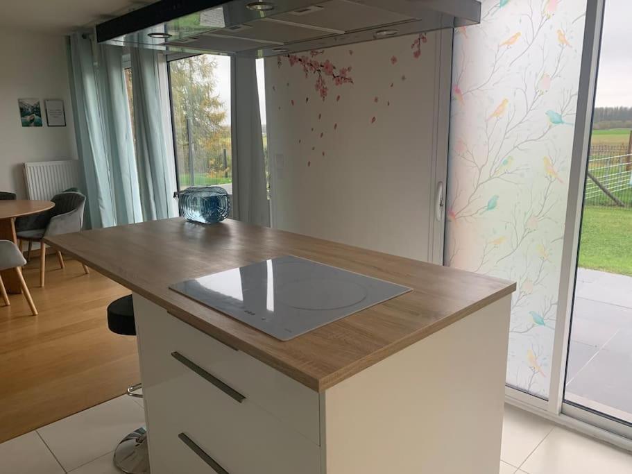 Maison Individuelle, Campagne, 3 Chambres, Baignoire Balneo 2 Places Genech Exterior photo