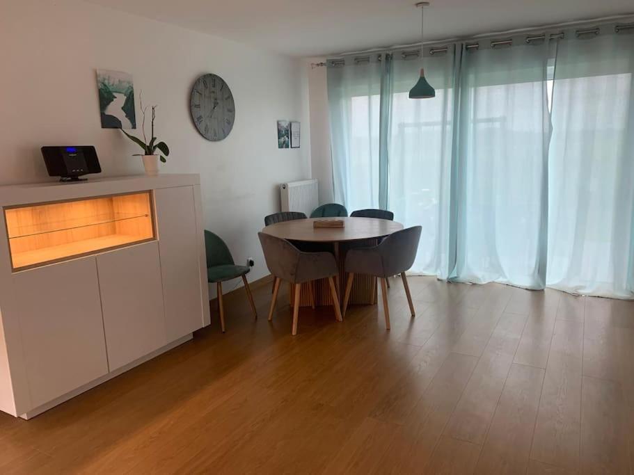 Maison Individuelle, Campagne, 3 Chambres, Baignoire Balneo 2 Places Genech Exterior photo